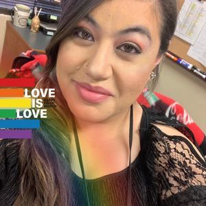 Meet your Posher, Crystal